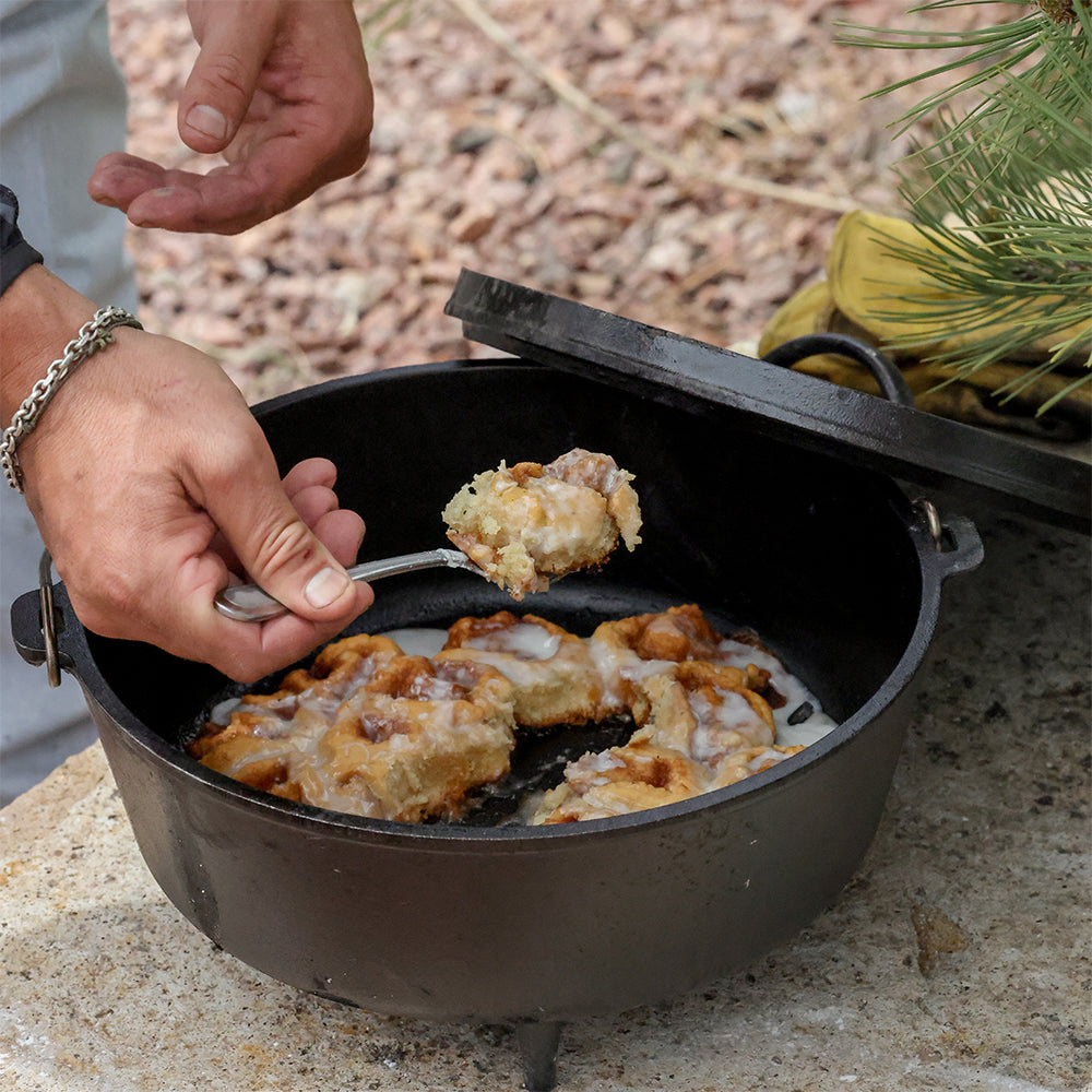 Dutch Oven Cinnamon Rolls